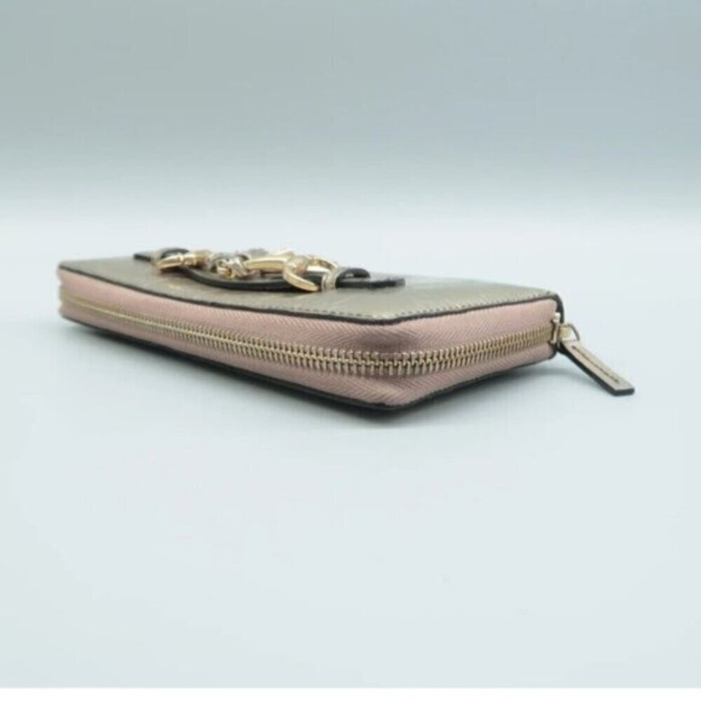 Authentic Gucci Champaigne Metallic Gold GG Tassel Zip Around Wallet - Picture 4 of 12